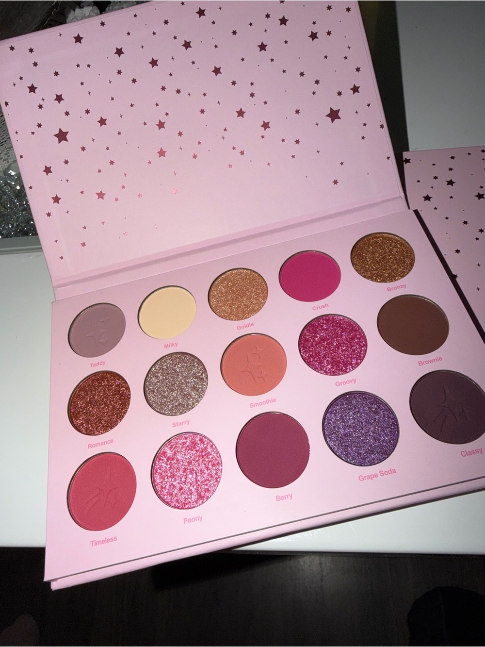 Pink & Berry 15-Color Eyeshadow Palette - Mixed Pink, Purple & Neutral Shades